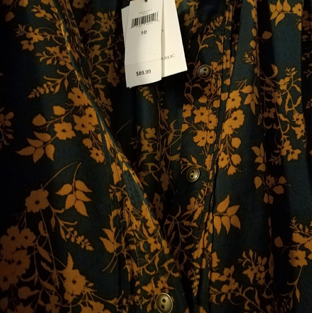 Dress - Picture 2 of 4